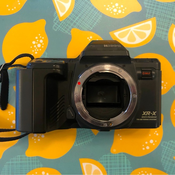 Ricoh XR-X or XR-M in other markets - comes with 3 lenses - Picture 4 of 10